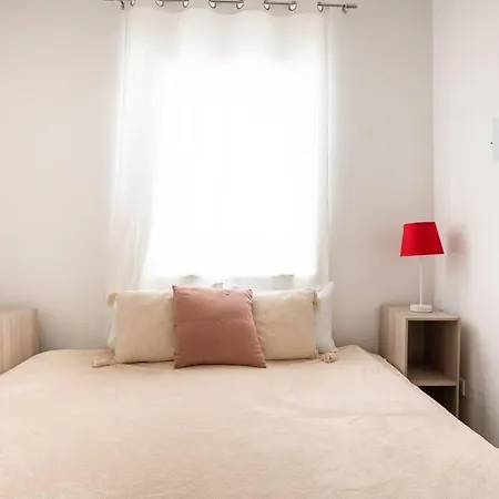 Exquisite 2-Bedroom Seafront Apartment In Spinola Bay San Ġiljan Exterior foto